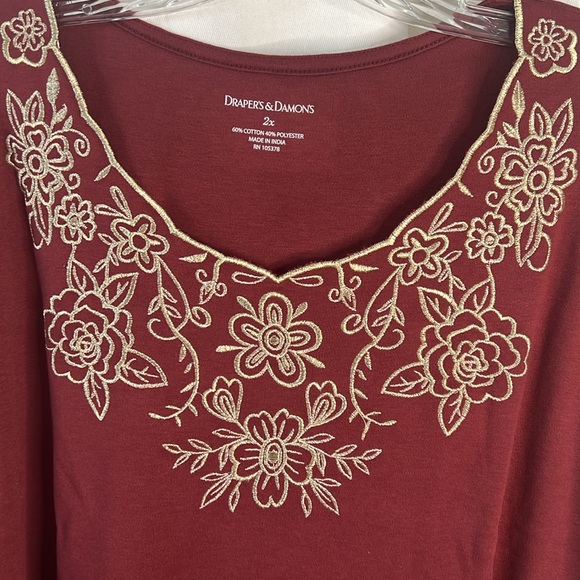 Draper’s & Damon’s Stunning Embroidered Top - Picture 3 of 8